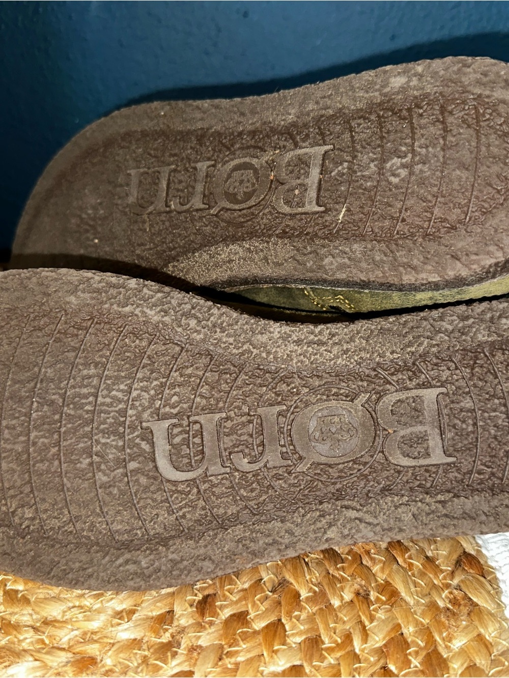Born Tora’s Women’s Suede Ankle Booties - Picture 5 of 7